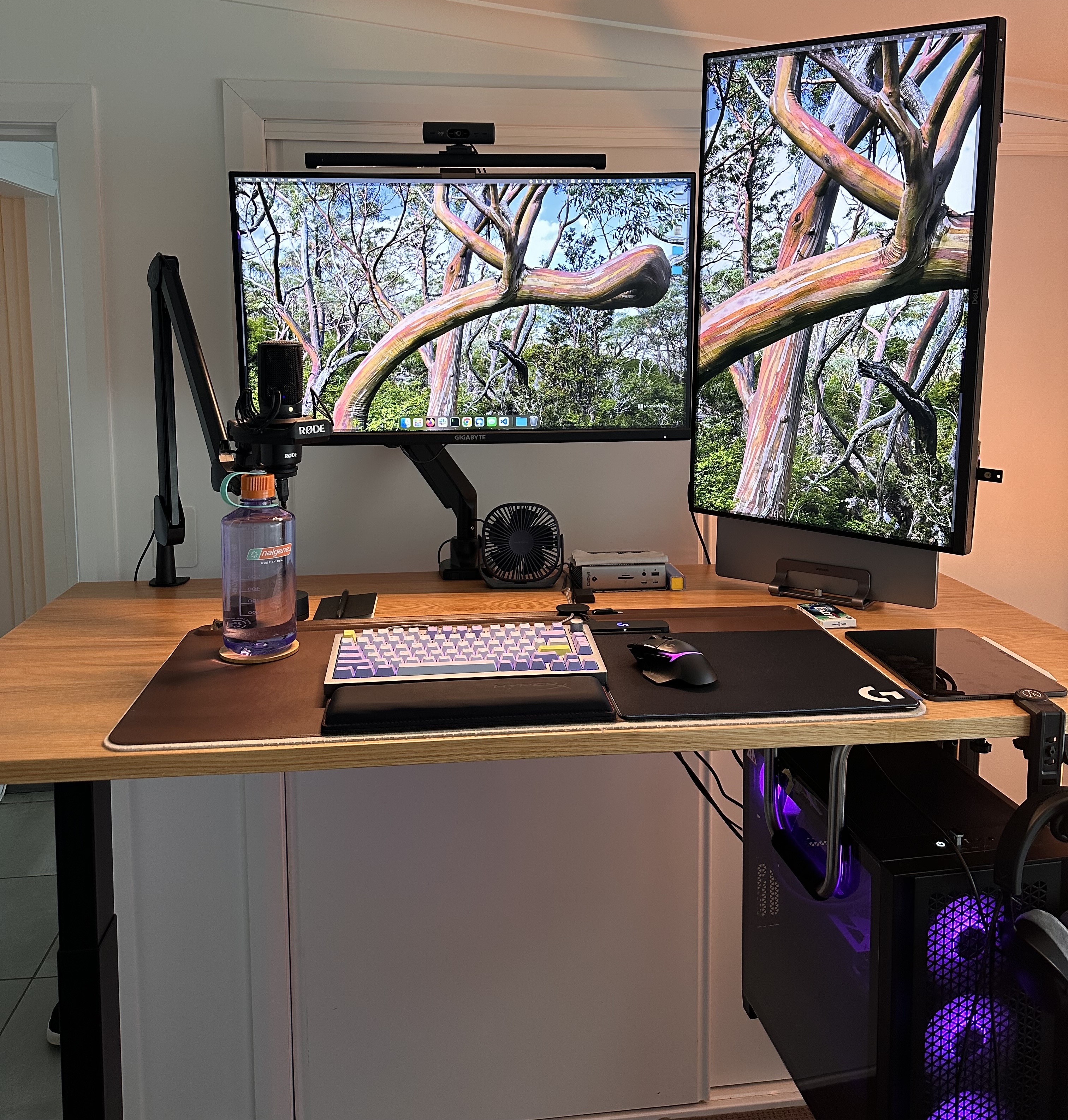 photo of my desk courtesy of bing desktop